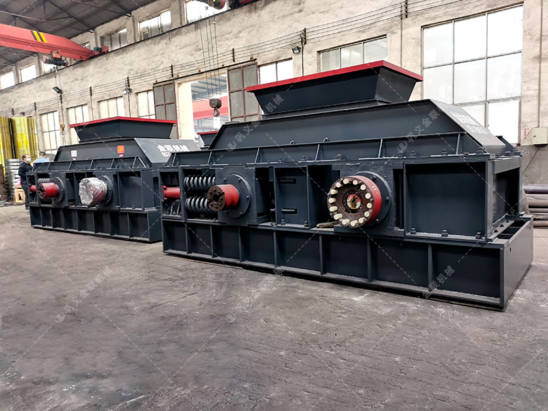 對輥破碎機的輥間距調如何調節？