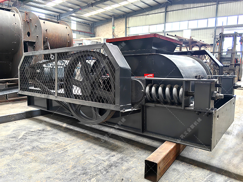 雙齒輥破碎機真的能“干濕通破”嗎？它的工作原理是什么？