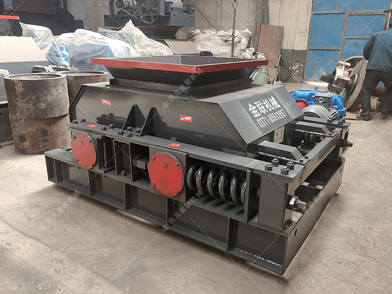 石灰石破碎生產(chǎn)線配雙齒輥合適嗎？關(guān)鍵看這2個(gè)指標(biāo)！