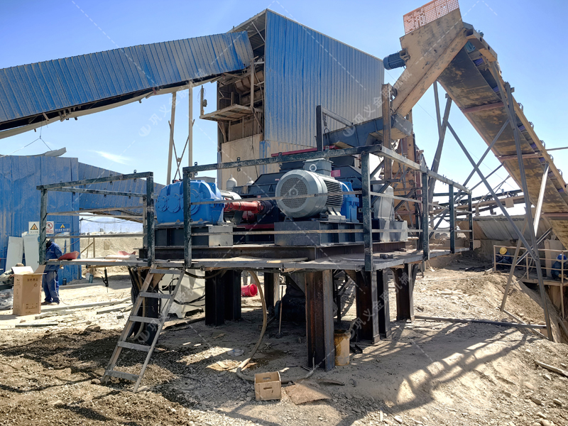 液壓對輥破碎機：破解 “堵塞、磨損、成品差” 三大難題